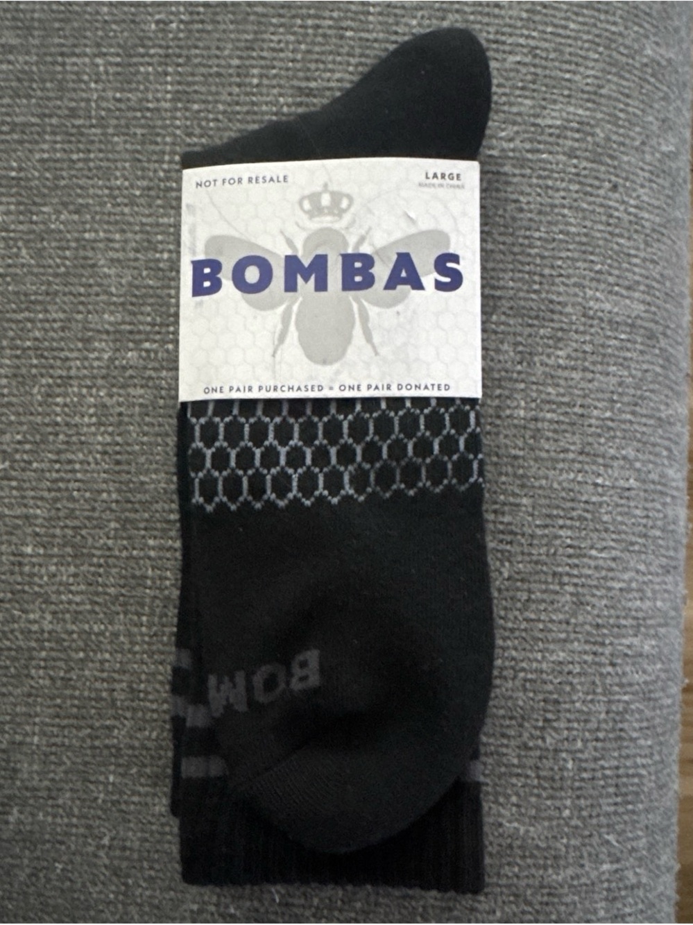 Bombas Men's Black Low-Cut Performance Socks with Gray Honeycomb Accent